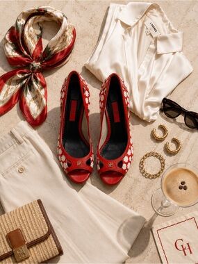 Vintage Carolina Herrera Red Ivory Resort Heels EU 37 Rare Peep Toe Pumps